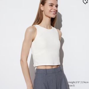 Uniqlo- RIBBED CROPPED BRA SLEEVELESS TOP - white